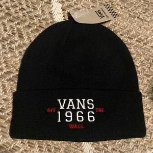 NWT Vans Cuffed Snow beanie